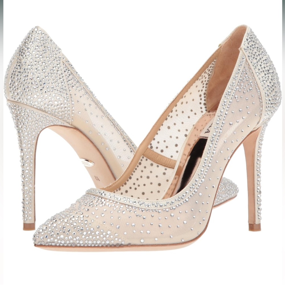 BADGLEY MISCHKA Weslee Pointed Toe Pump Heels Ivory Satin 8.5 - Picture 1 of 11